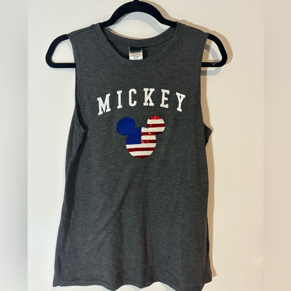Disney Women’s Medium Flip Sequins Mickey Patriotic Silver Gray Sleeveless Shirt